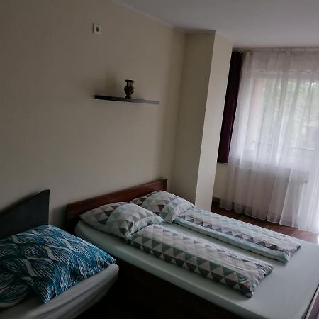 Family Holiday Apartman Nyiregyhaza Exterior photo
